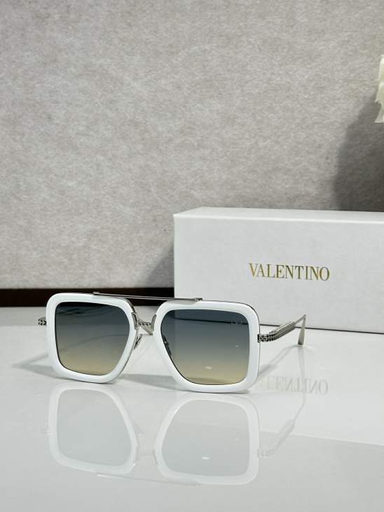 Picture of Valentino Sunglasses _SKUfw77894900fw